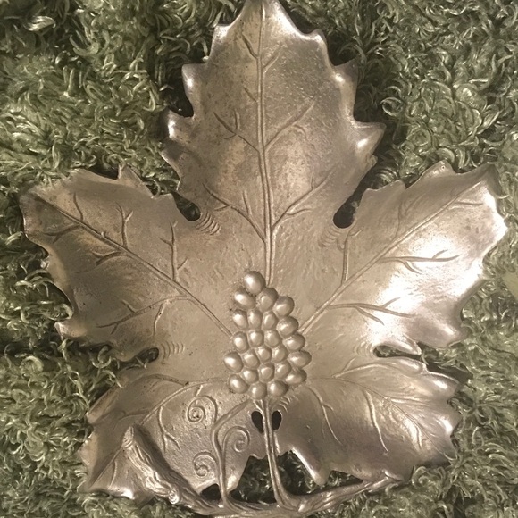 L 13.5x11" VINTAGE R.H. MACY & CO PEWTER OVEN SAFE; PRE-CHILL FOOD SERVING DISH - Picture 2 of 7